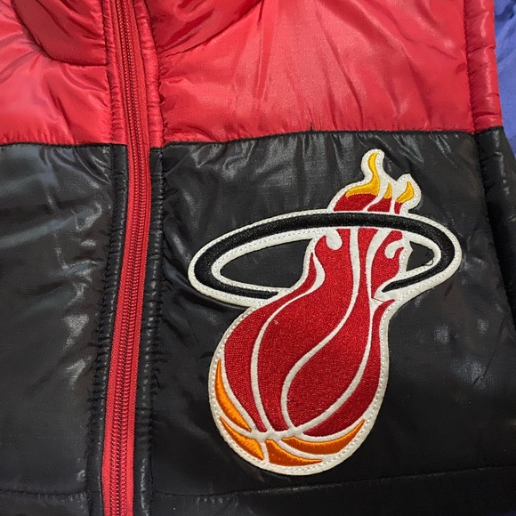 Men's vest size Medium - Picture 3 of 4